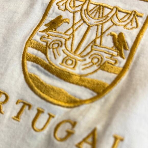 Lisboa Portugal Tee | Gold Crest | Size M | Travel - Picture 2 of 4